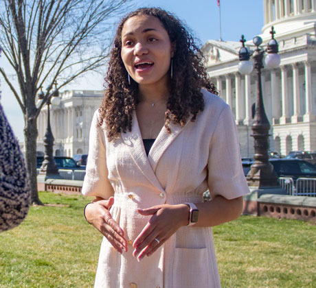 Student reports from in front of the Capitol.