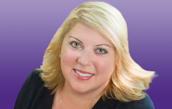 Headshot of Debbie Cenziper