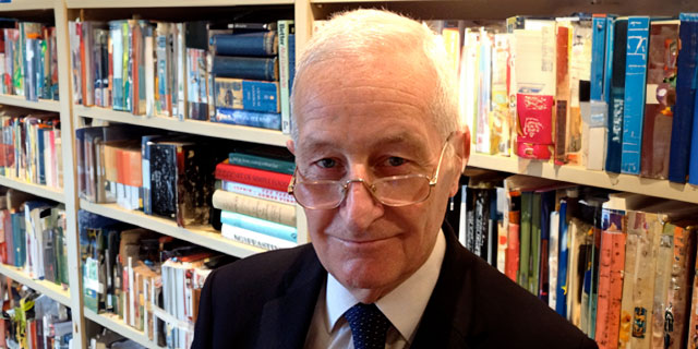 Bruce Hunter.